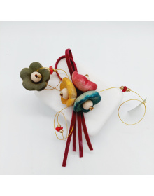 Χαμομήλια Χρωματιστά Πάνω Σε Πέτρα 20230311_110843