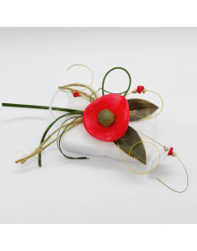 Κόκκινο Λειβάδι Με Λαδί Φύλλα Χαμηλό Σε Πέτρα  20230312_095526_1156578566