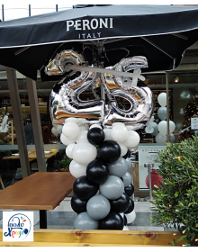 Στήλη μπαλονιών δύο χρωμάτων σε σπείρα με ασημί διπλό αριθμό hb_1_7_b-__2_